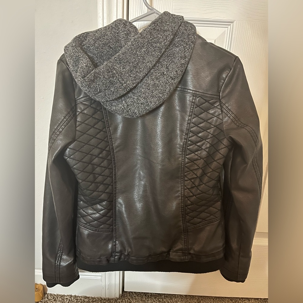 MoKa faux leather jacket worn once! Size small
